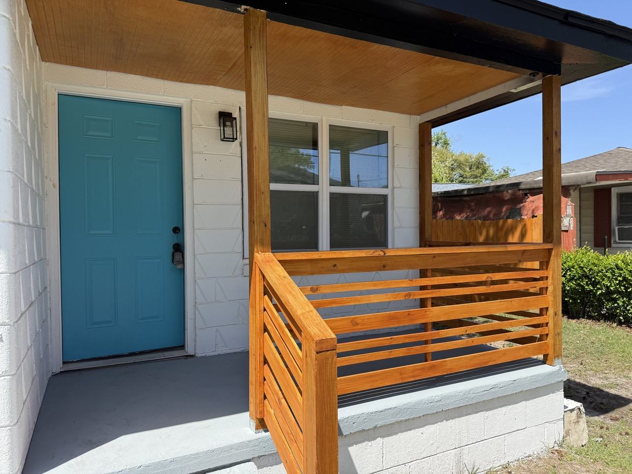 239 Jenks St #1 - Photo 5 of 31