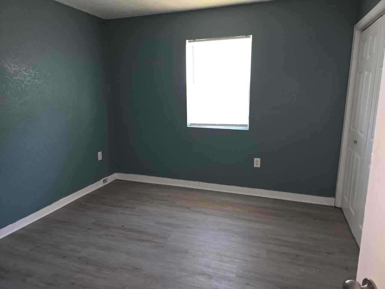 5301 Queen Mary Ln #1 - Photo 3 of 5