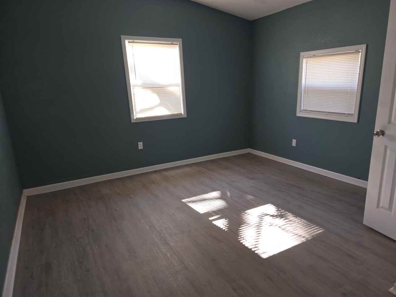 5301 Queen Mary Ln #1 - Photo 4 of 5