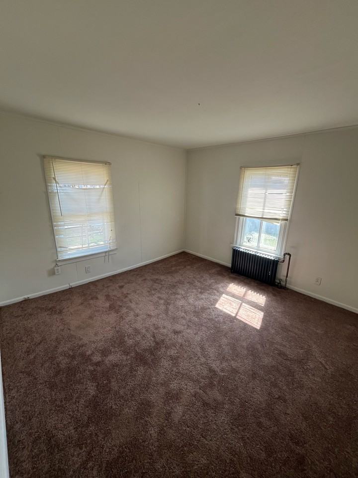 48 Chestnut St #2 - Photo 4 of 6