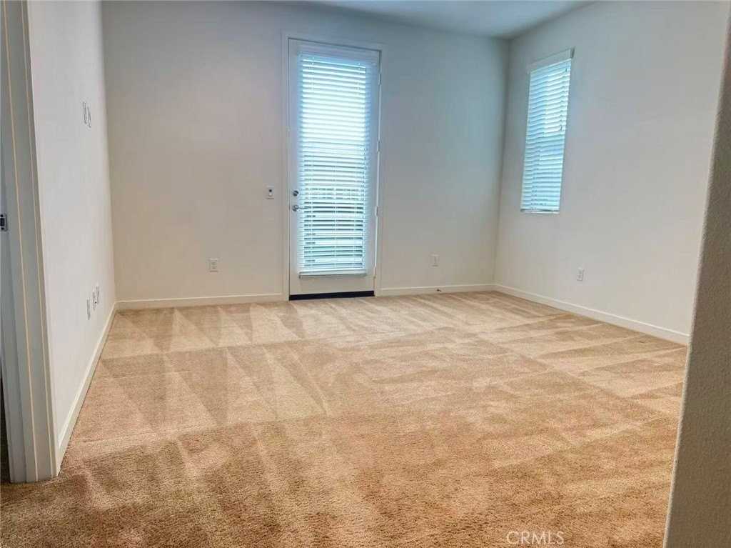 564 Boulder Cir - Photo 7 of 13