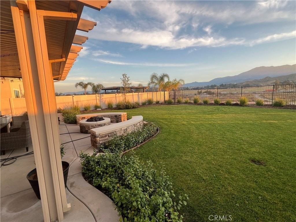 1020 Little Leaf St - Photo 3 of 16