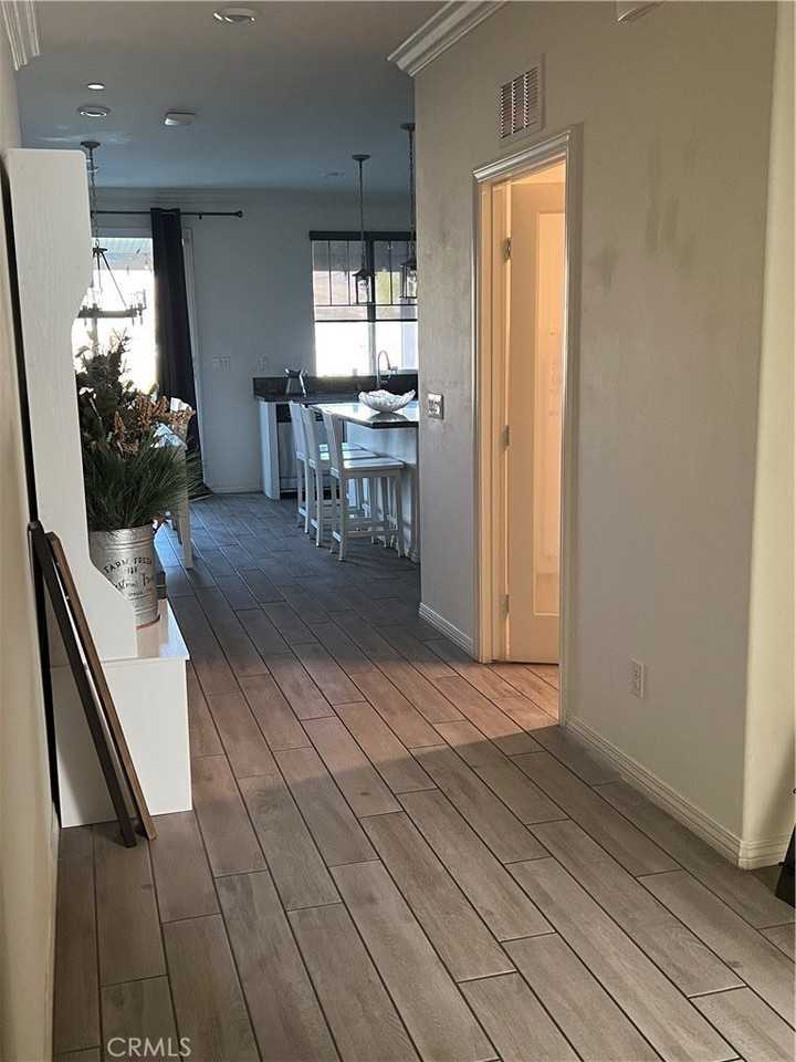 1020 Little Leaf St - Photo 5 of 16