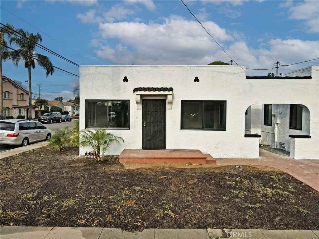 10739 New St - Photo 2 of 16