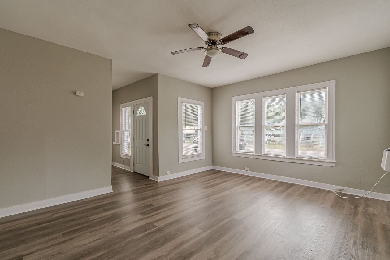 1913 Santa Anna #1 - Photo 5 of 24