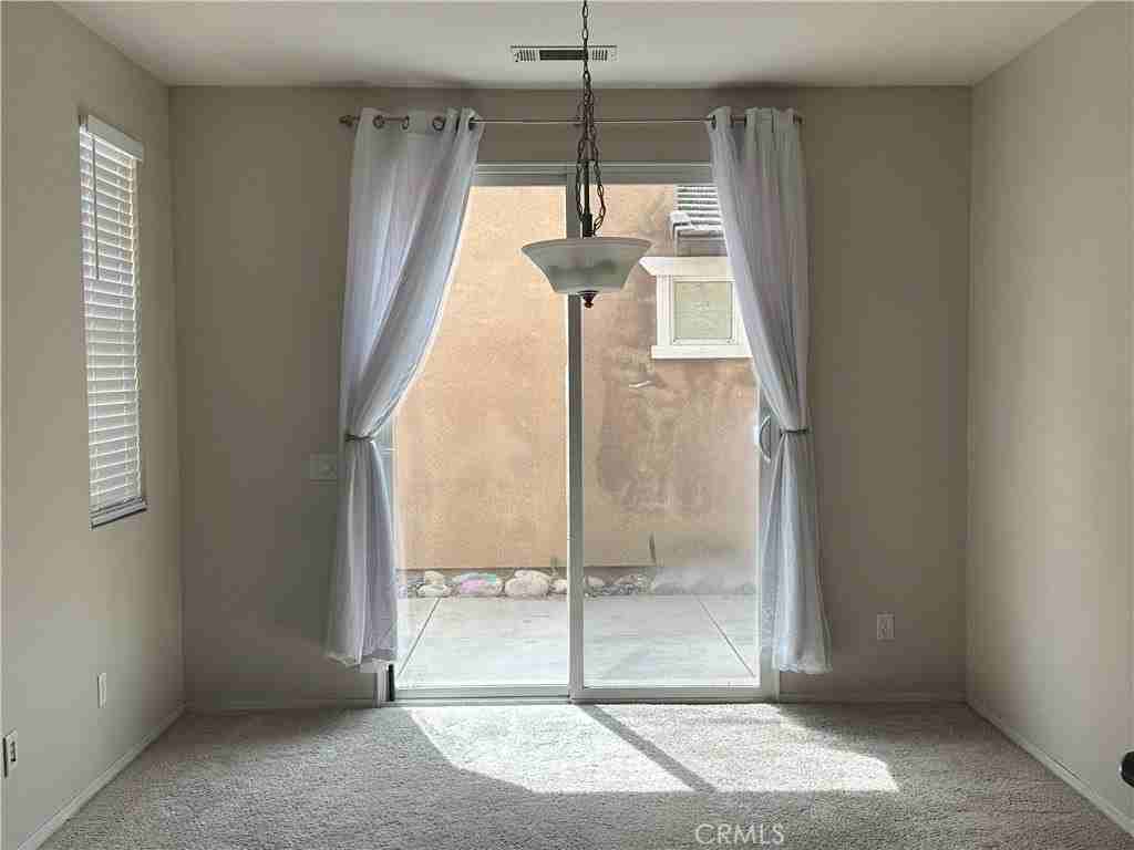 11181 Dallas Pl - Photo 6 of 33