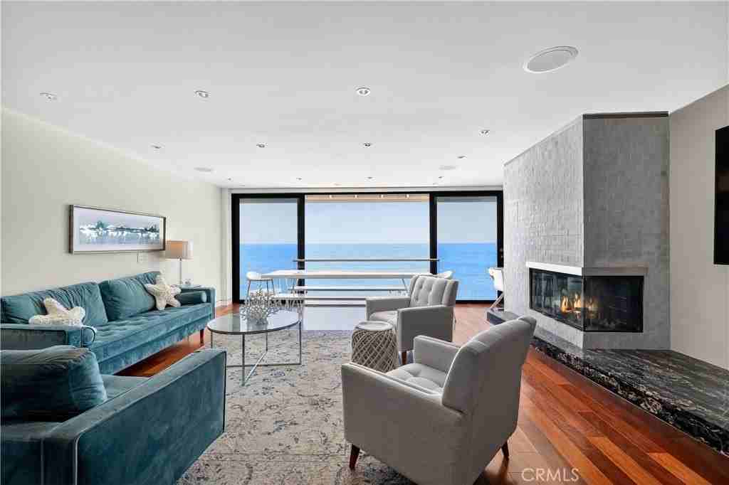 102 Blue Lagoon - Photo 4 of 39