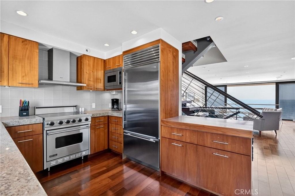 102 Blue Lagoon - Photo 7 of 39