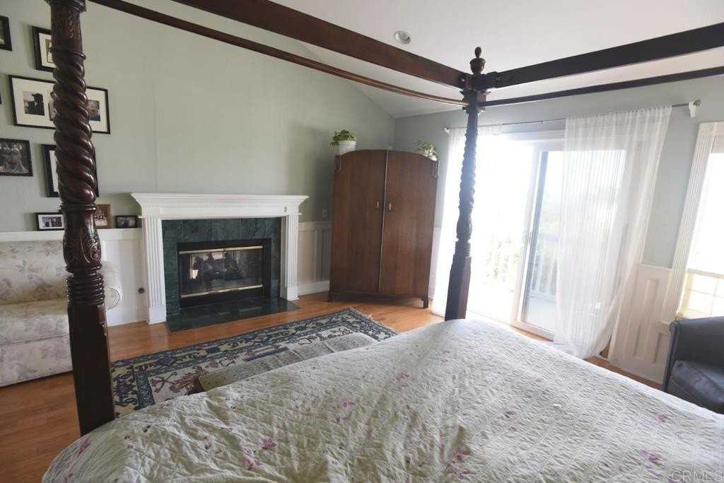 5618 Bellevue Ave - Photo 7 of 24