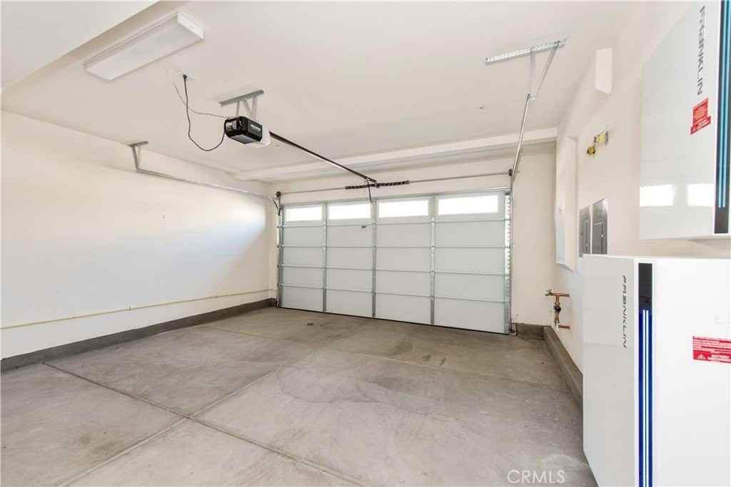 781 Cornelia Way - Photo 5 of 24