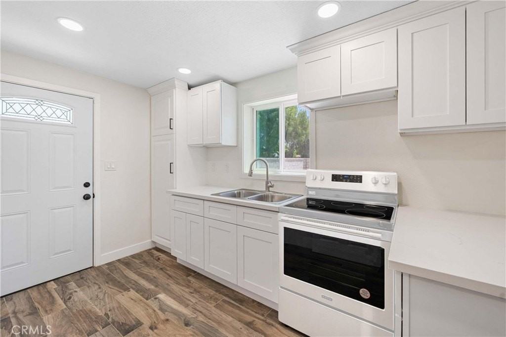 6290 California Ave #C - Photo 6 of 13