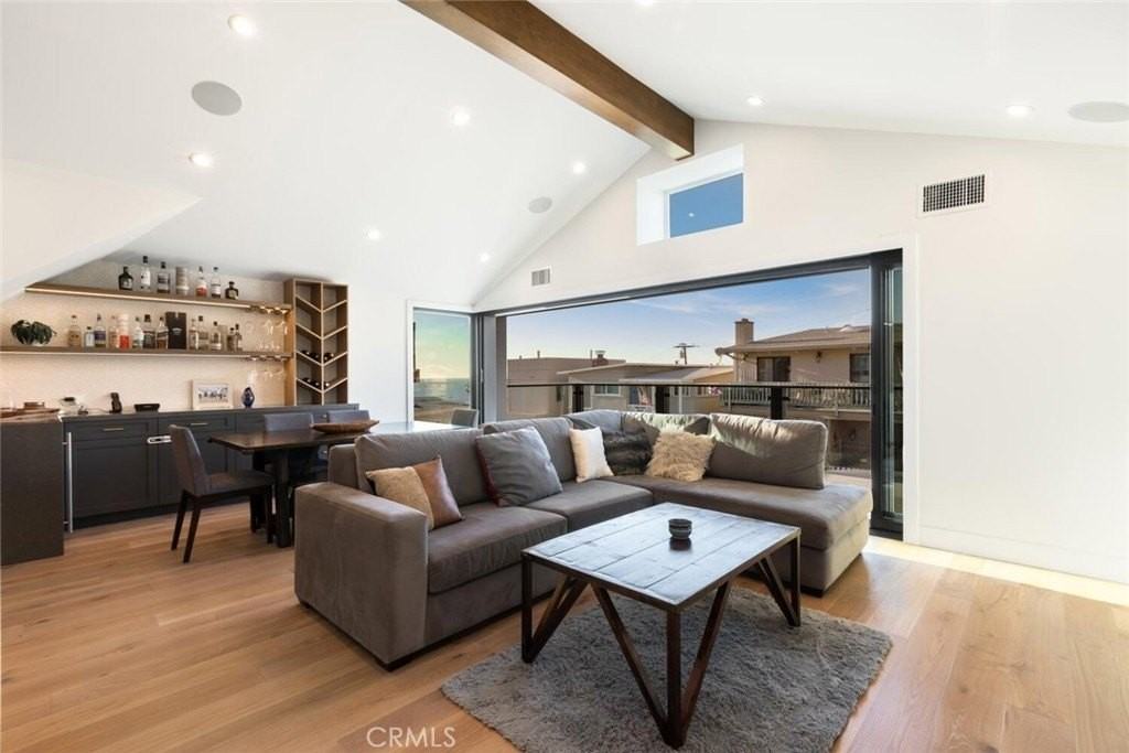 248 34th St - Photo 3 of 25