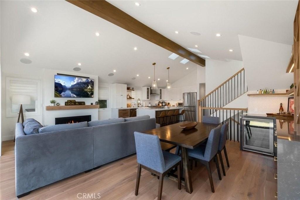 248 34th St - Photo 4 of 25