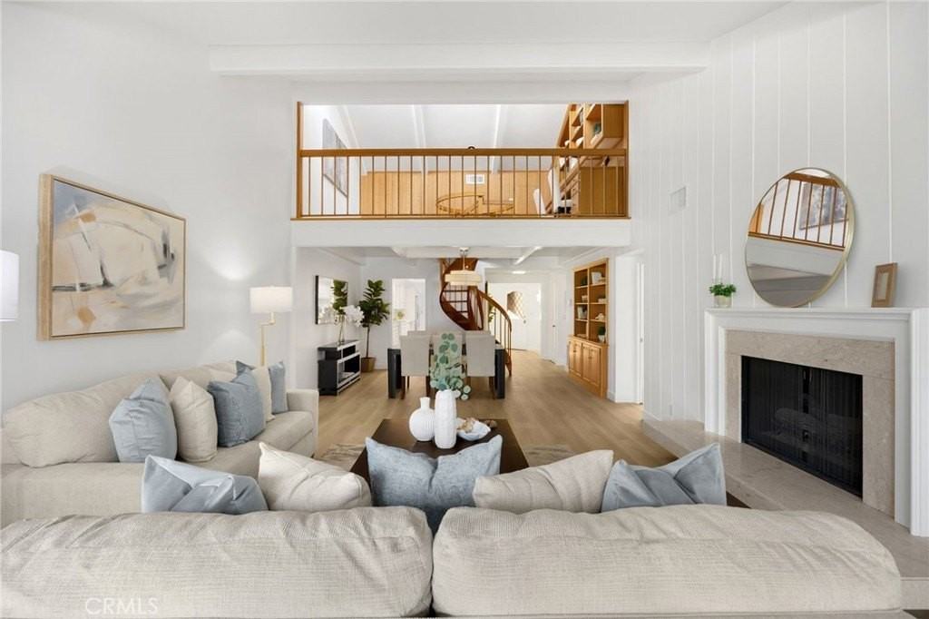 9437 Friendly Woods Ln - Photo 6 of 45