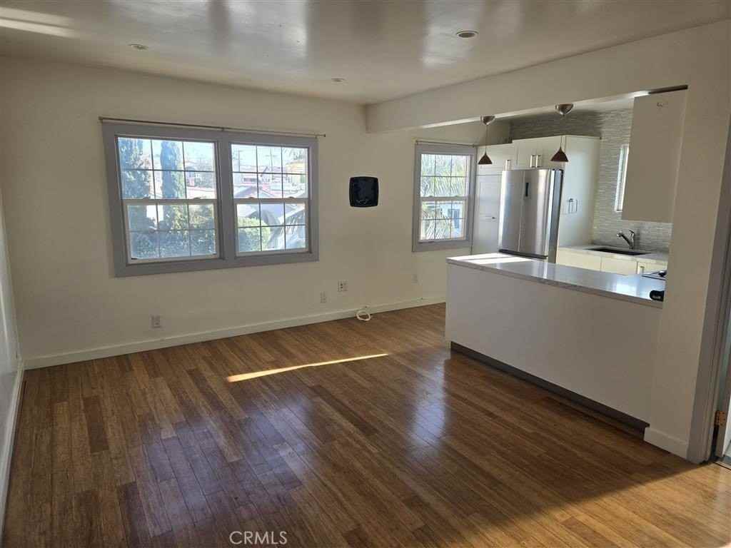 213 Covina Ave #2 - Photo 6 of 27