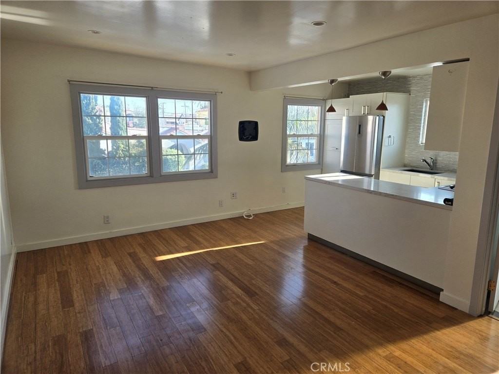 213 Covina Ave #2 - Photo 7 of 27