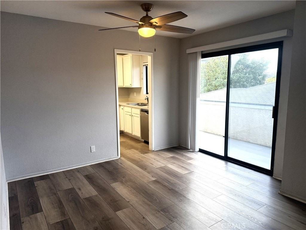 10885 Walnut St - Photo 6 of 15