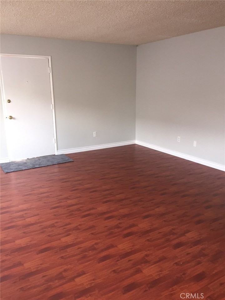 1107 Barbara St #D - Photo 5 of 13