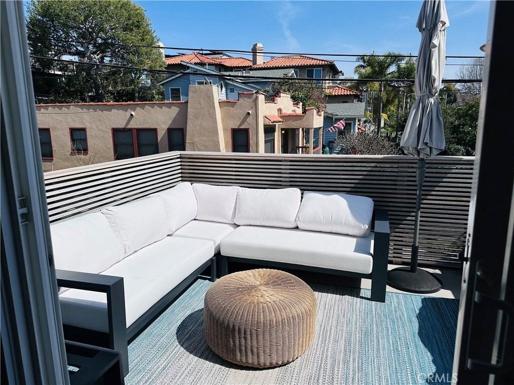 611 Avenue C - Photo 7 of 22