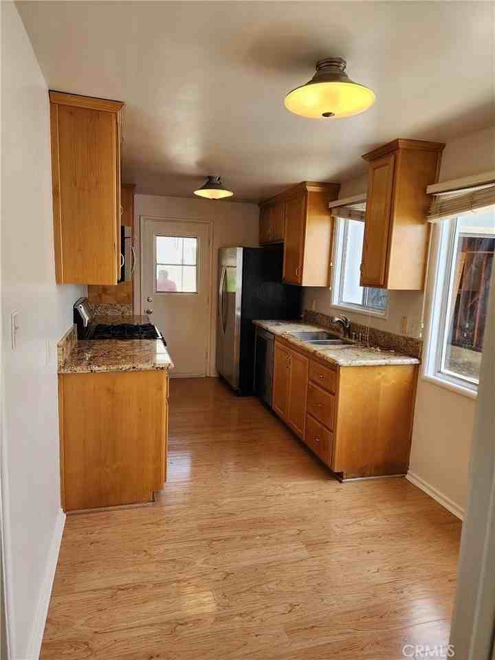 3633 4th Ave - Photo 2 of 39