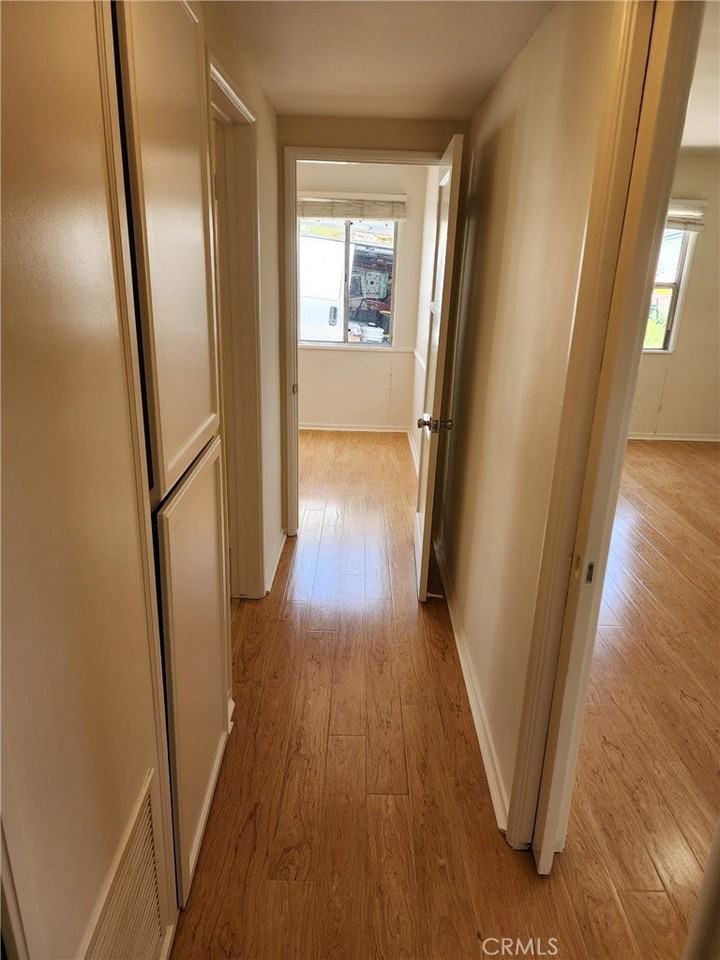 3633 4th Ave - Photo 7 of 39