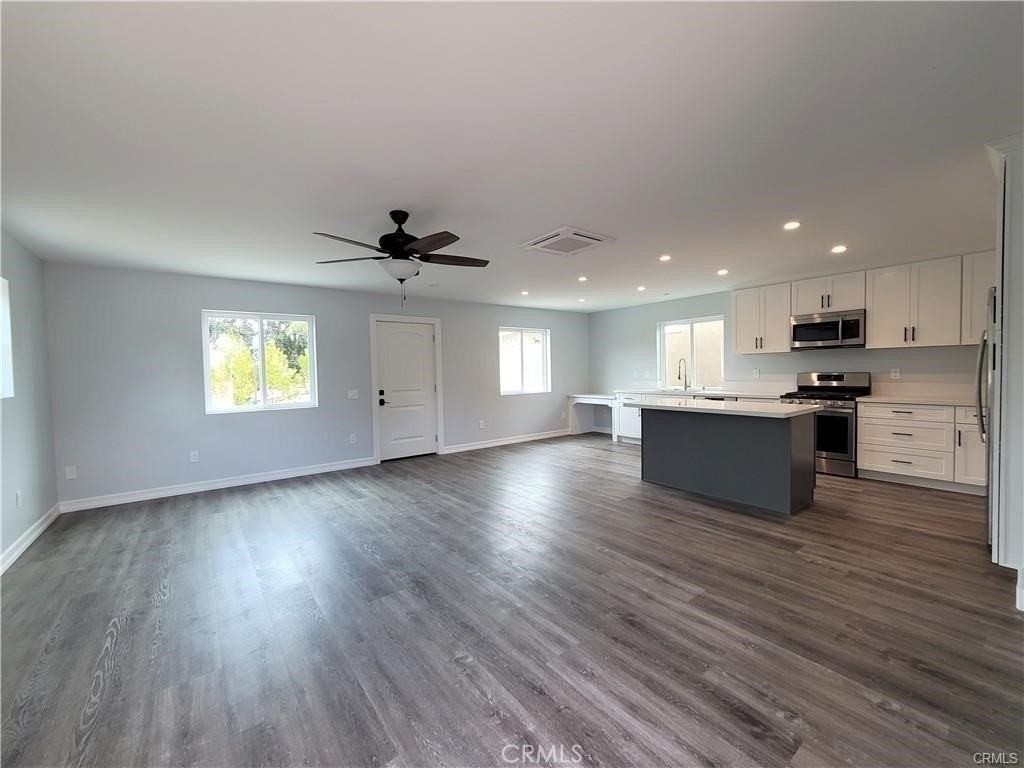 1485 Surrey Hts - Photo 4 of 11