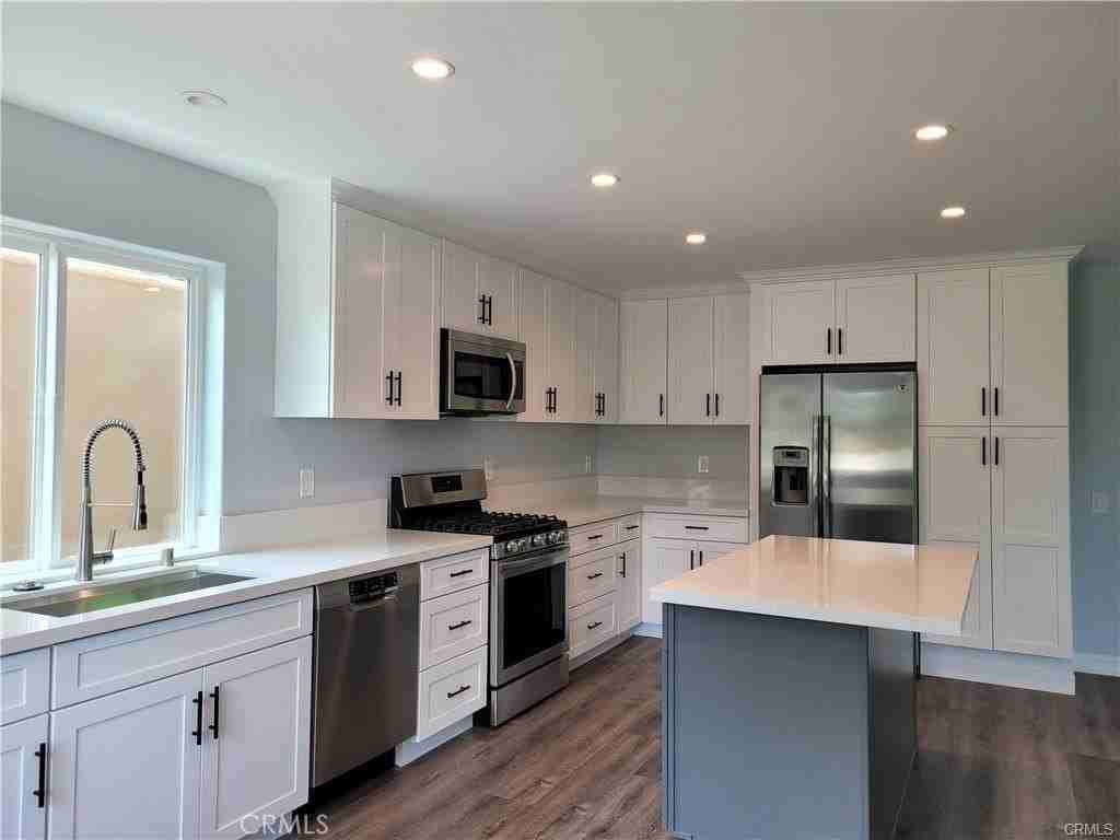 1485 Surrey Hts - Photo 6 of 11