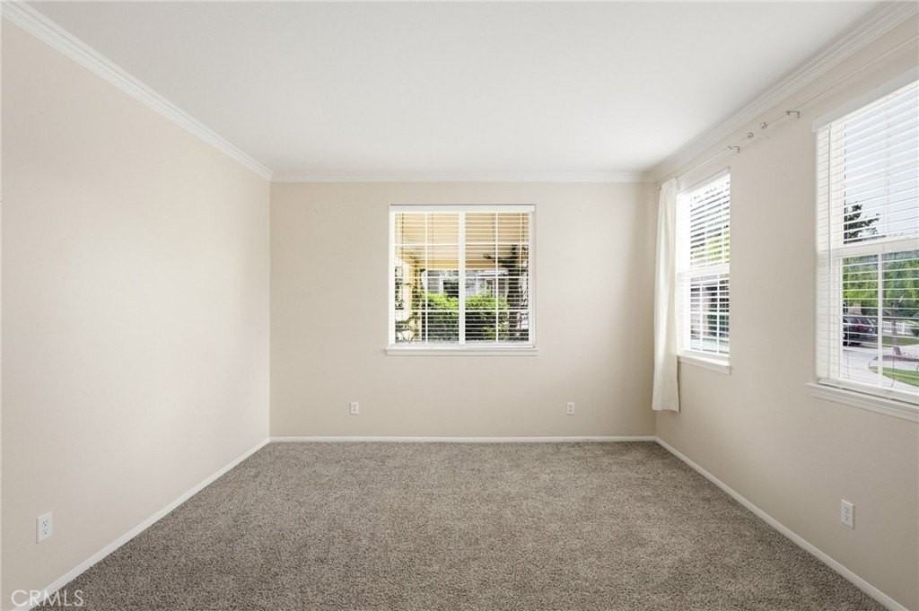 39790 Westchester Ct - Photo 7 of 46