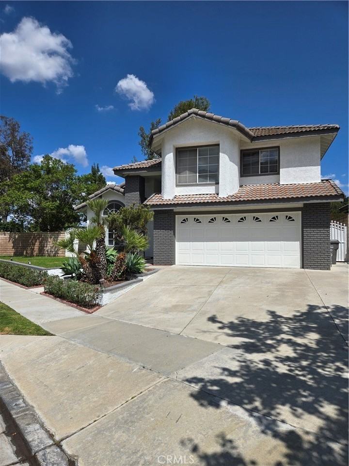 3461 Mountainside Cir - Photo 2 of 10