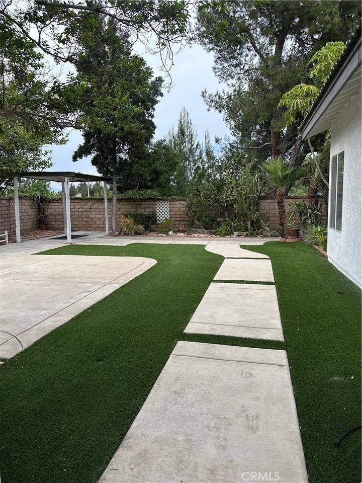 3461 Mountainside Cir - Photo 4 of 10