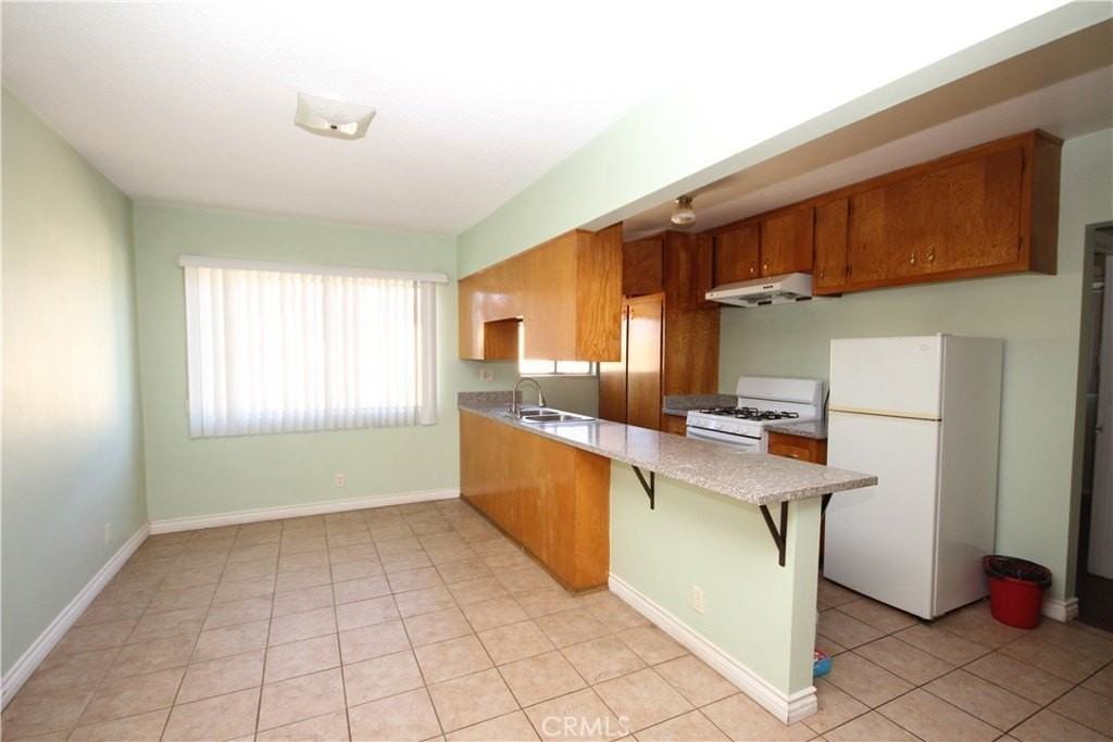 1622 S Chapel Ave #B - Photo 3 of 10