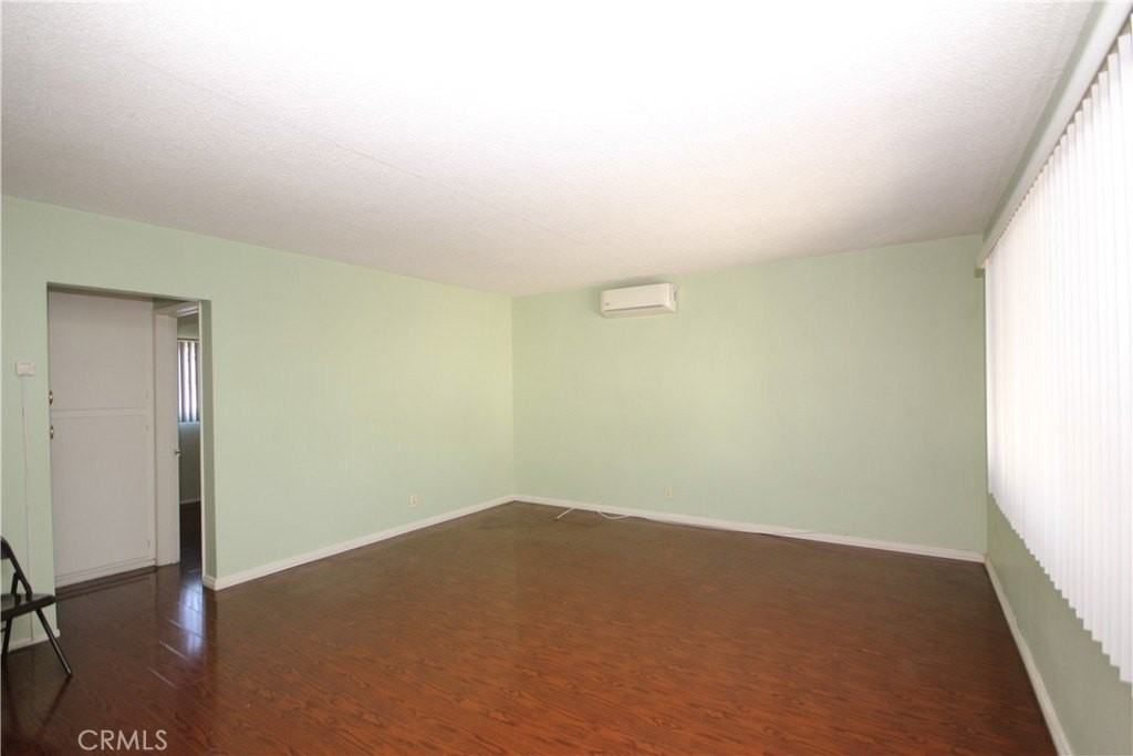 1622 S Chapel Ave #B - Photo 4 of 10