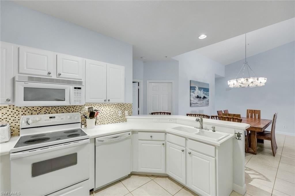 2110 Cay Lagoon Dr Apt 122 - Photo 7 of 30