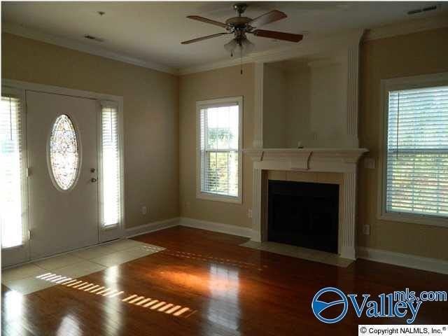 315 Cork Aly - Photo 3 of 8