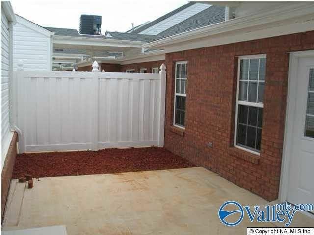 315 Cork Aly - Photo 7 of 8