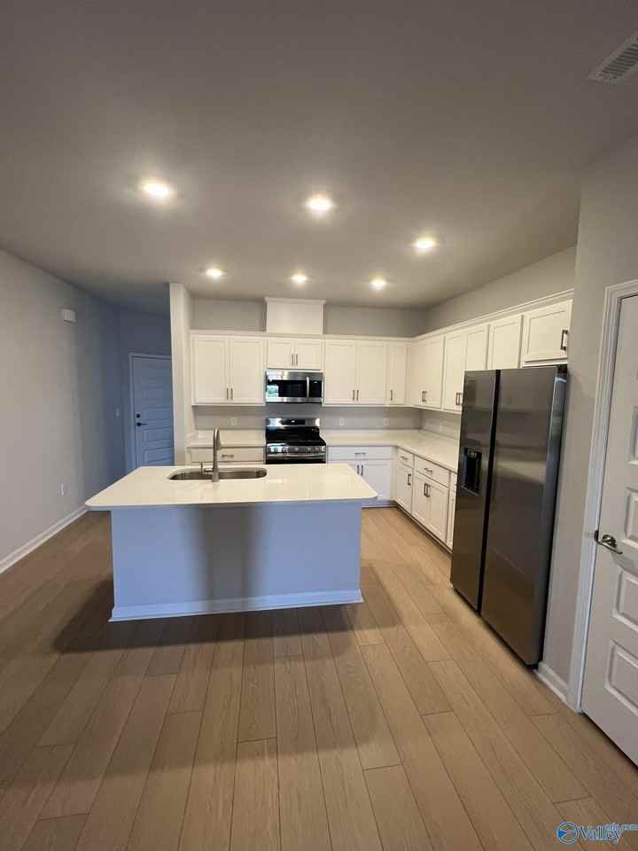 159 Little Britain St - Photo 3 of 30