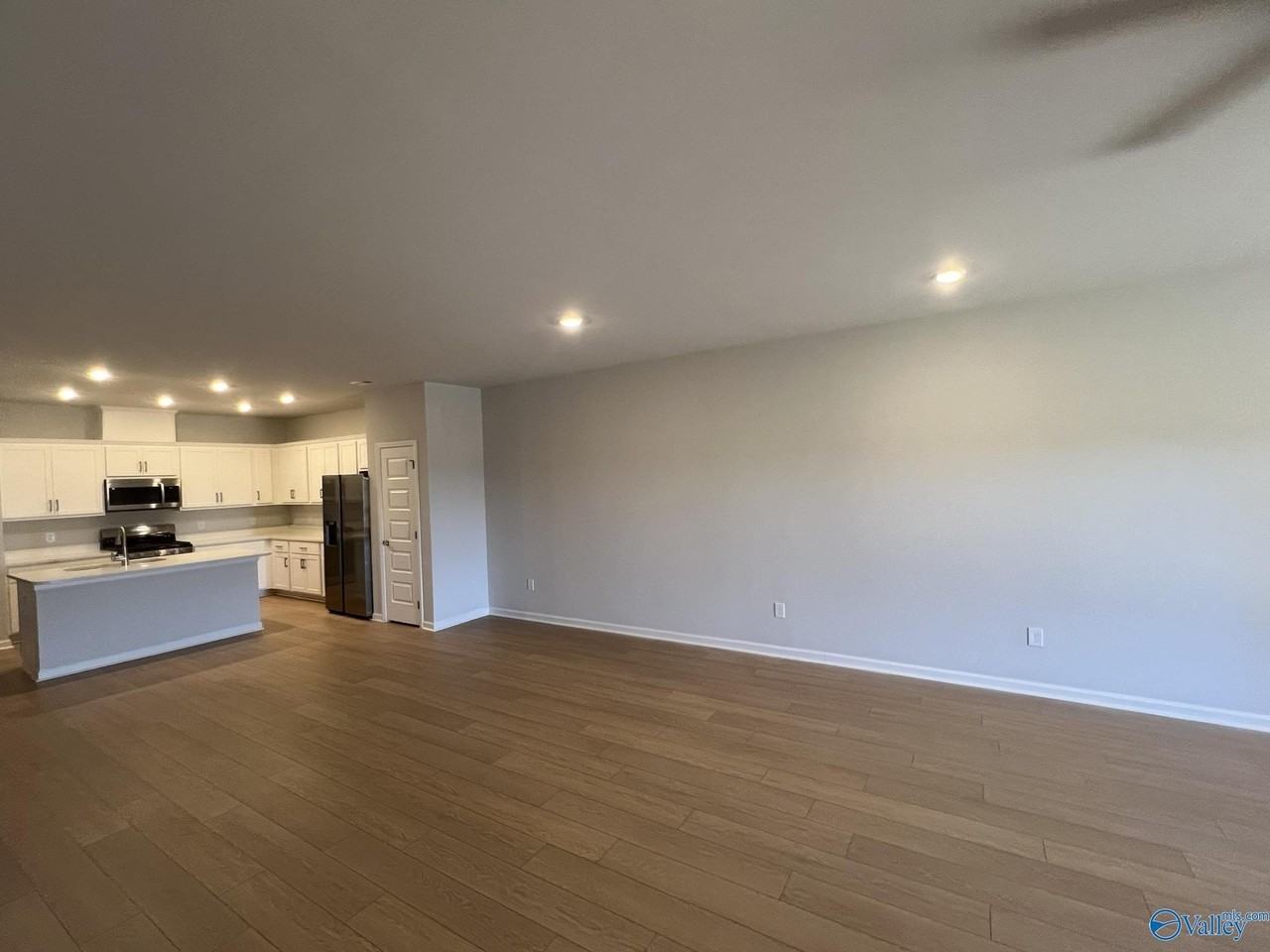 159 Little Britain St - Photo 6 of 30