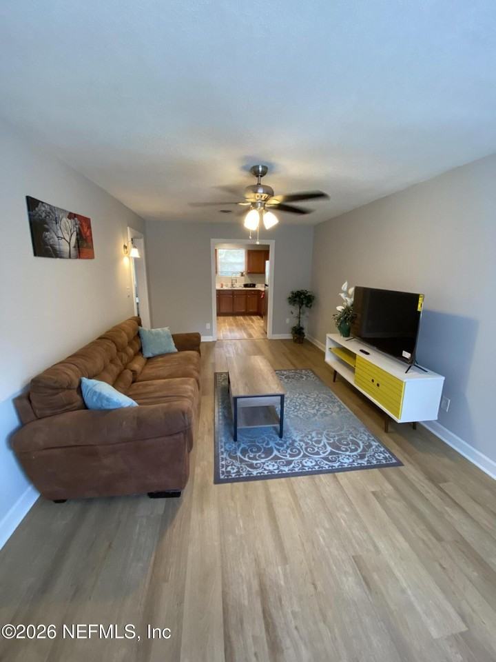 2925 Dellwood Ave - Photo 4 of 6