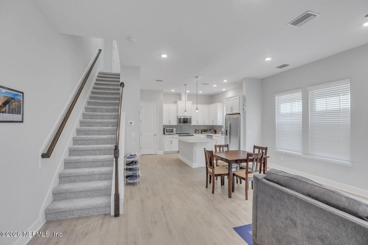 11317 Spring Tide Way - Photo 5 of 17