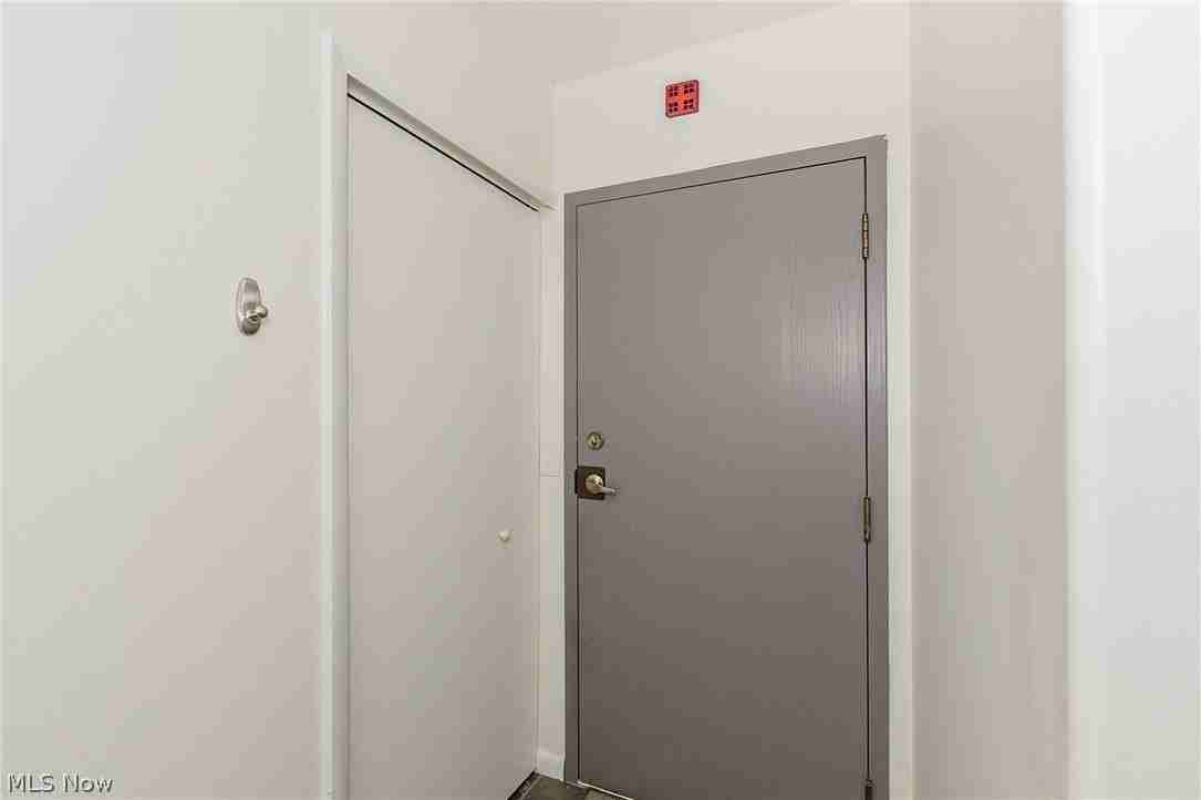 26101 Village Ln Apt 107 - Photo 6 of 46