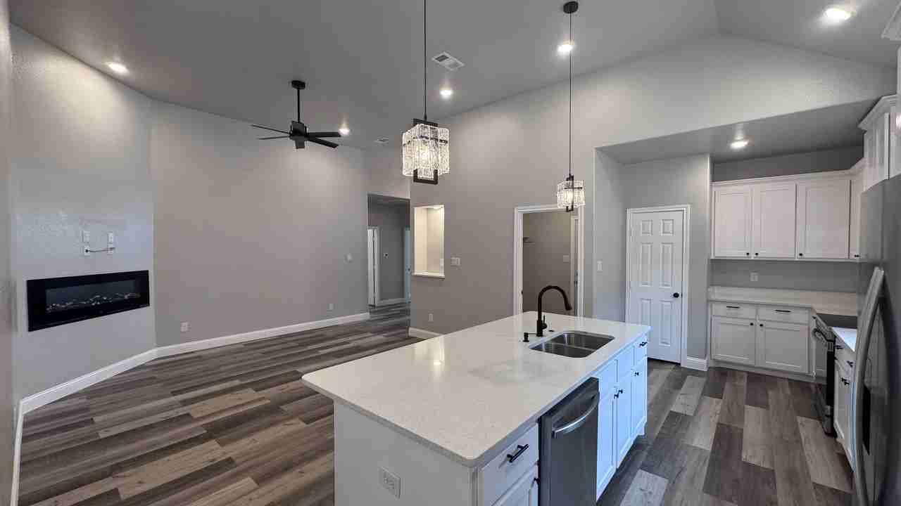 117 Hesed St #1 - Photo 3 of 19