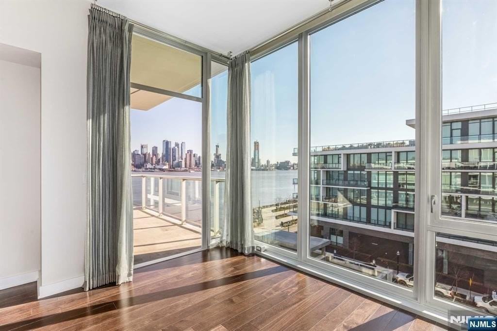 1000 Ave At Port Imperial 512 - Photo 2 of 25