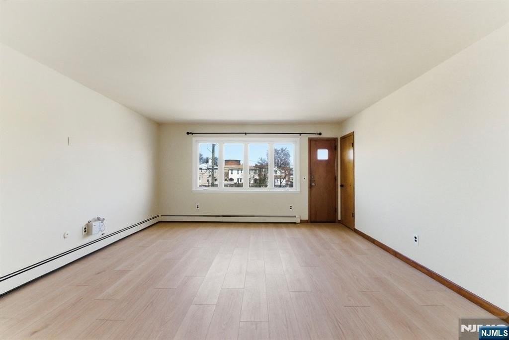 370 Henry St Apt 2 - Photo 2 of 23