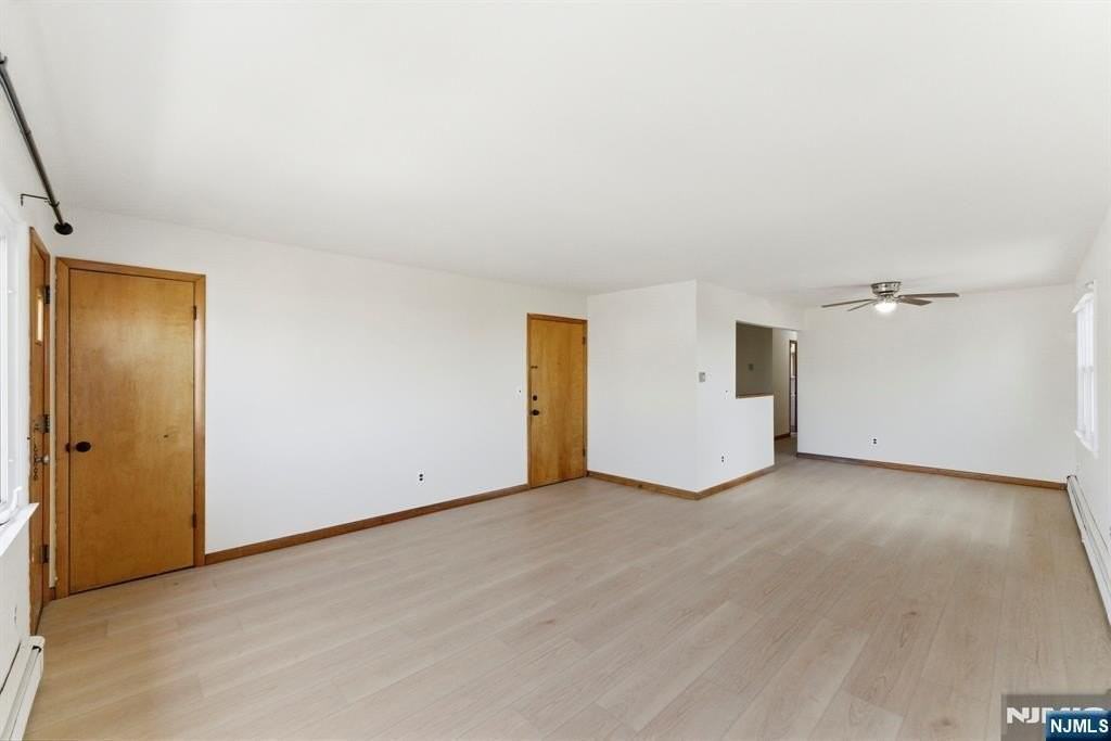 370 Henry St Apt 2 - Photo 4 of 23