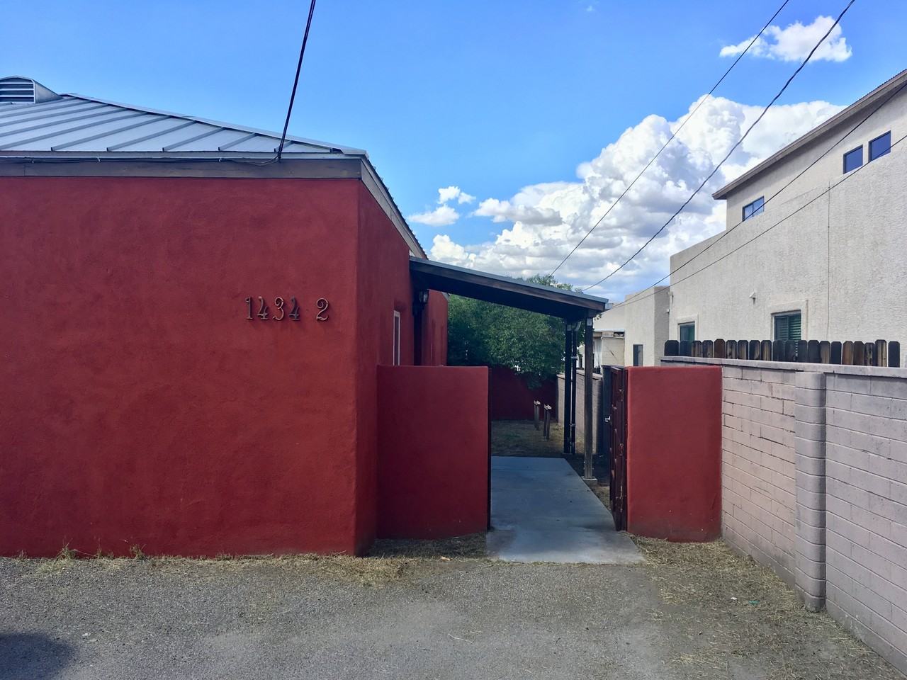 1434 E Elm St #2 - Photo 2 of 13