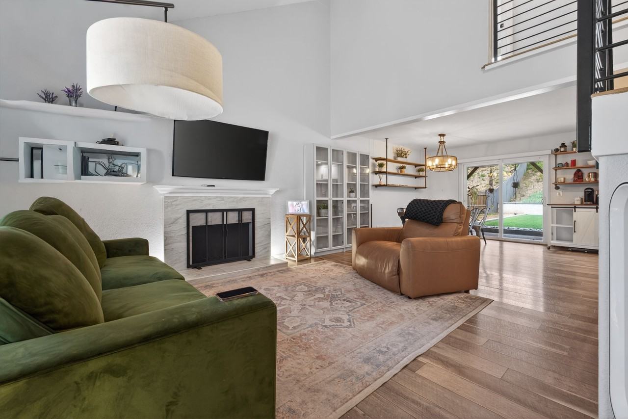 976 Dimarino St #1 - Photo 4 of 29