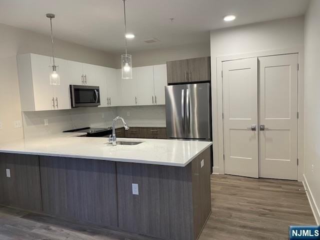 205 Stuyvesant Ave - Photo 5 of 15