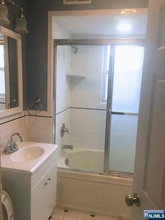 24 Hackett Pl - Photo 5 of 10