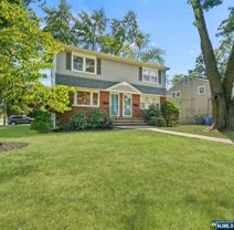 100 Cortland Pl - Photo 1 of 1
