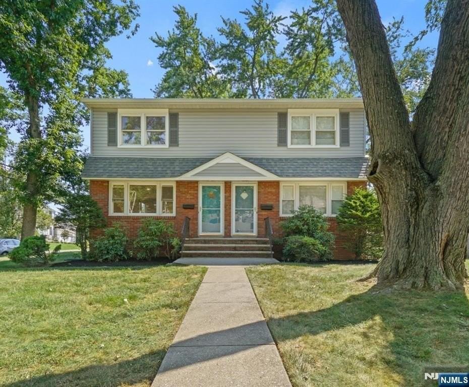 100 Cortland Pl - Photo 2 of 19